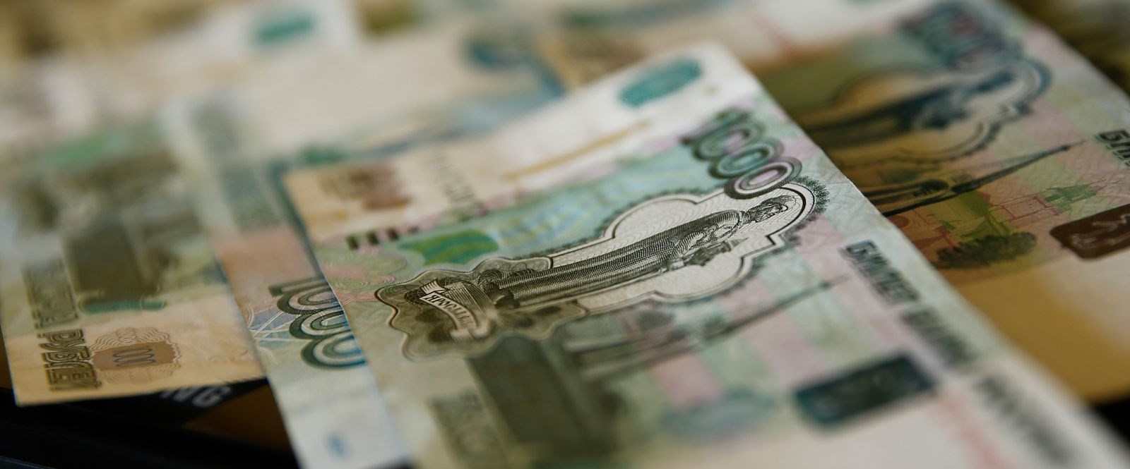 Ruble, dolar karşısında 2,5 yılın en düşüğünde
