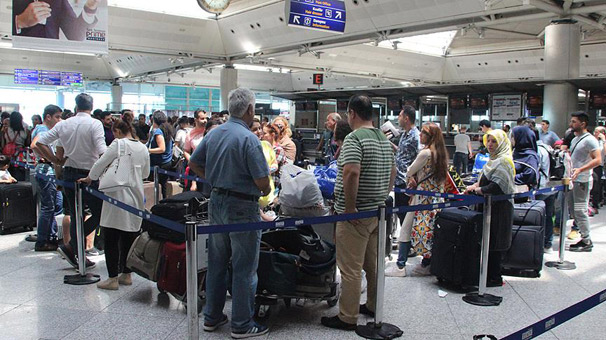 Antalya’ya hava yoluyla gelen ziyaretçi sayısı arttı