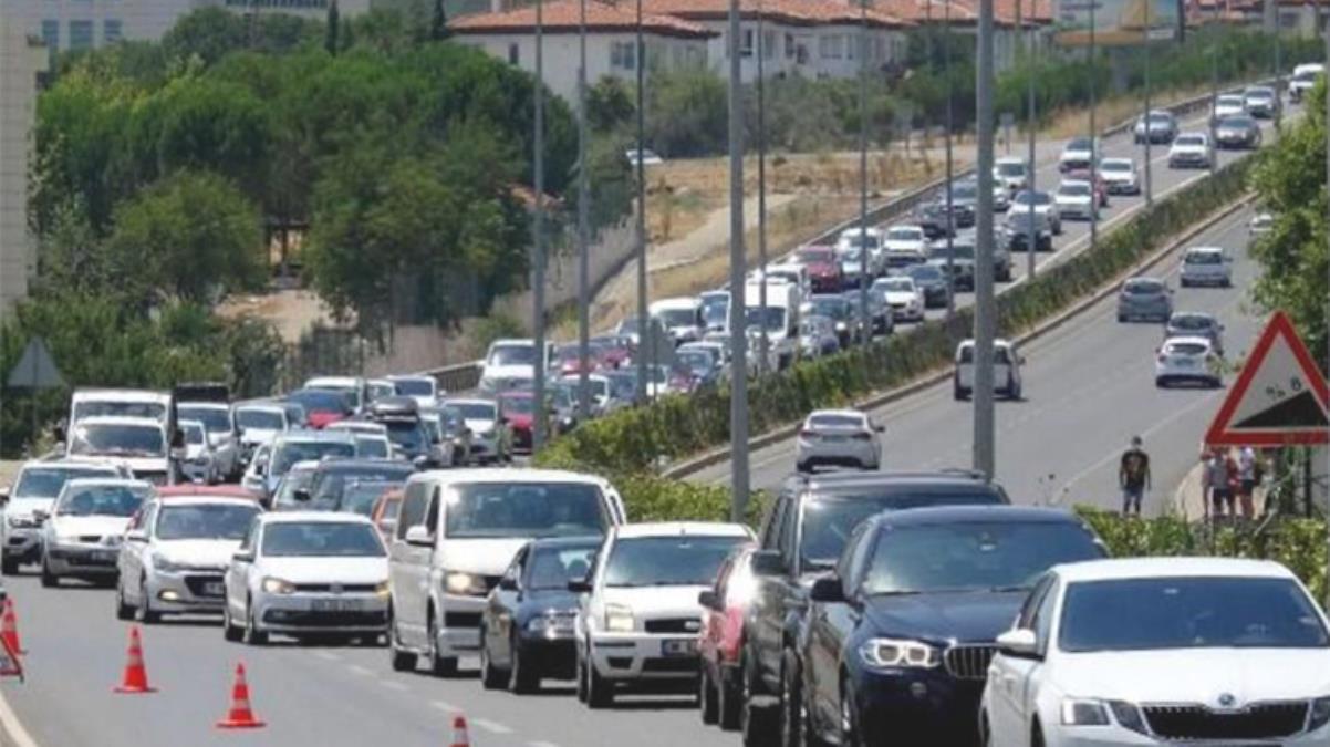 Bayram tatili için vatandaşların akın ettiği Marmaris’te belediye tüm izinleri kaldırdı