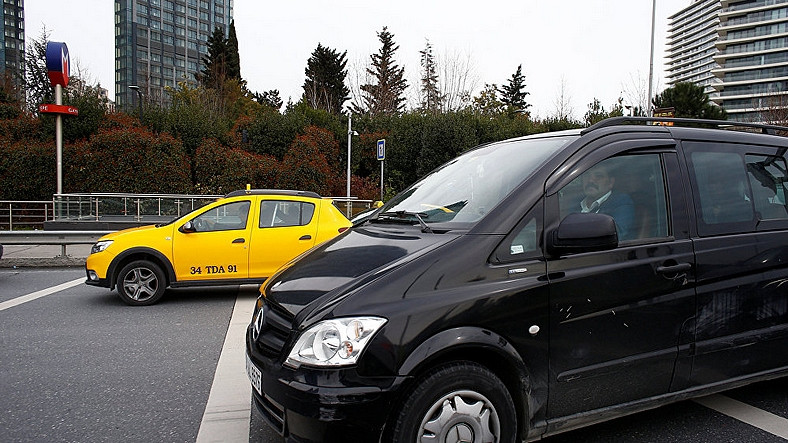 UBER Araçlarına Benzeyen Araçlar Durduruluyor